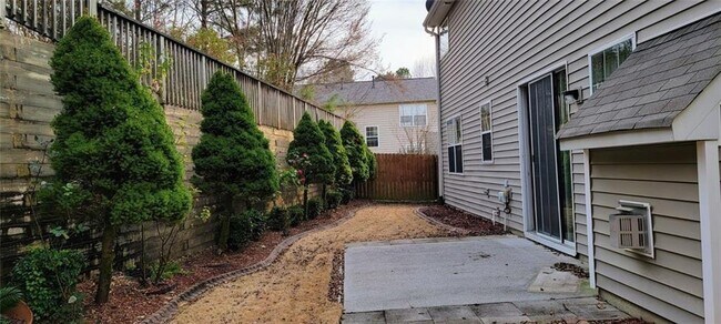 Building Photo - 314 Stone Valley Xin