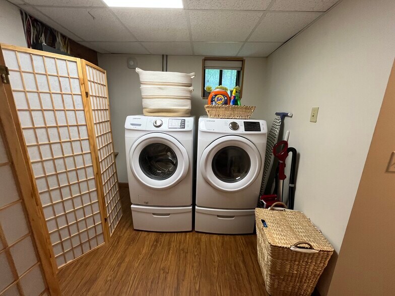Building Photo - 161 Piney Woods Dr