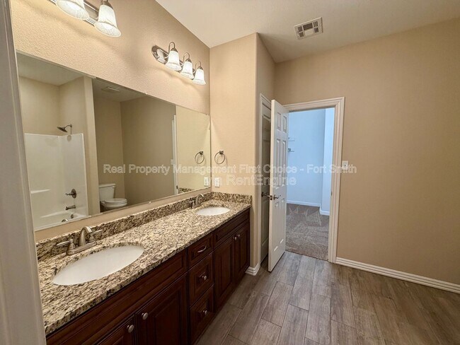 Building Photo - 6608 Leightyn Ln