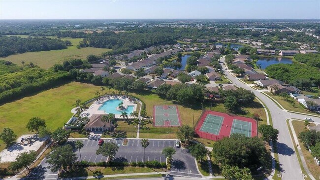 Building Photo - 4617 Egmont Dr