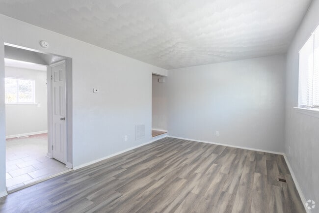 2BR,1.5BA,-890SF - Pembroke Pines Apartments