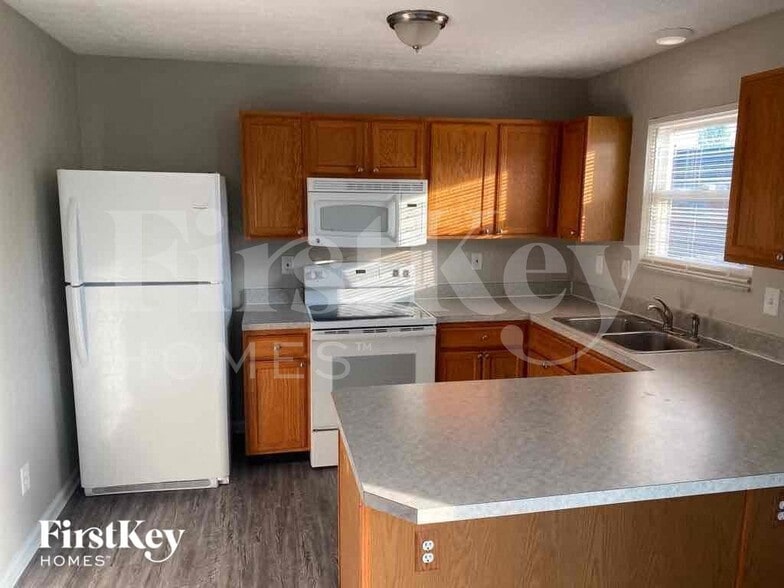 Building Photo - 7272 Moonbay Ct