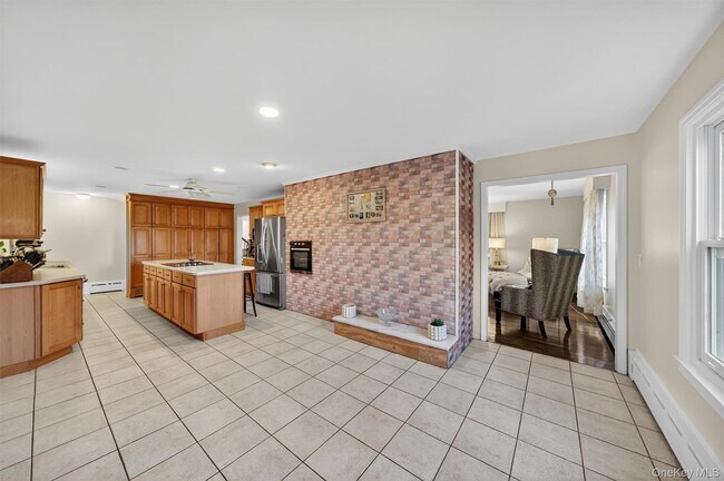 Building Photo - 108 Circle Dr