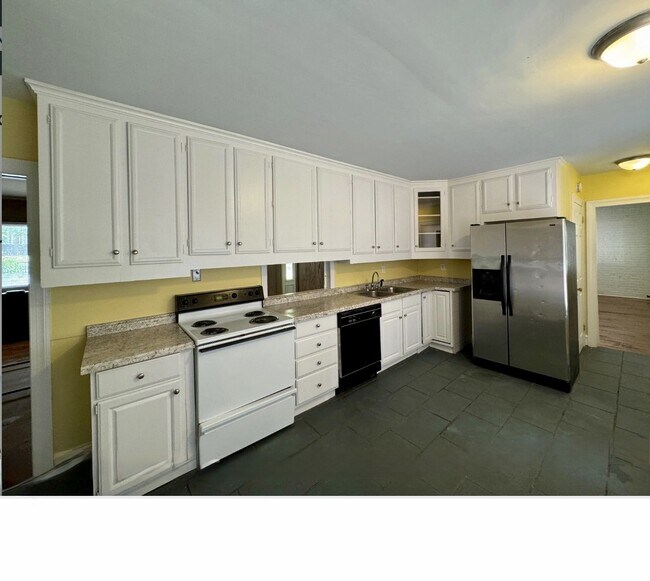 Building Photo - 508 Loblolly Ln