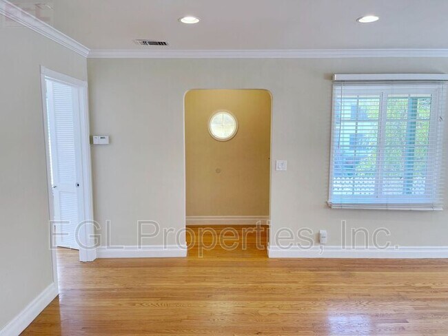 Building Photo - 10951 Massachusetts Ave