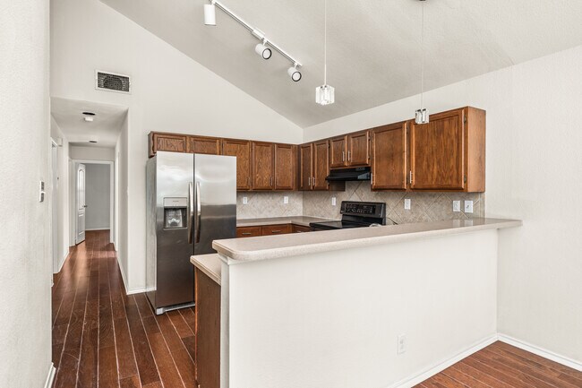 Building Photo - 5314 Lake Golden Dr