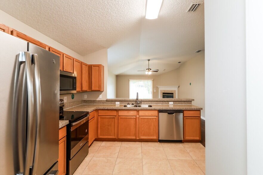 Building Photo - 535 Misty Morning Ct