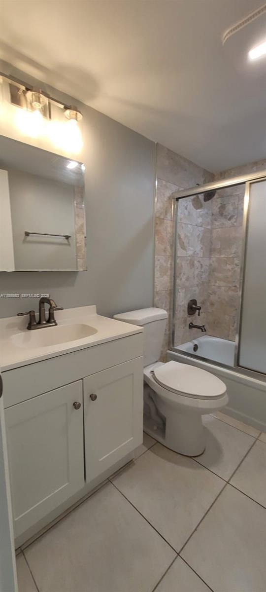 Building Photo - 202 Canterbury I