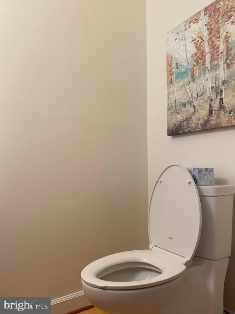 Building Photo - 1420 Riverside Dr