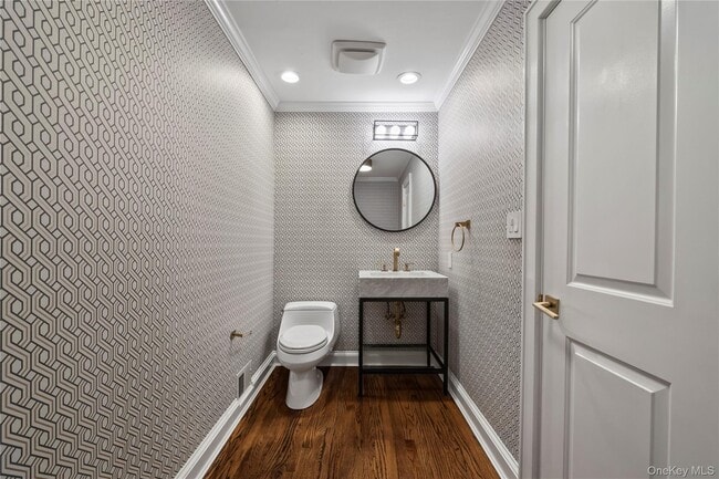 Building Photo - 1 Yale Dr