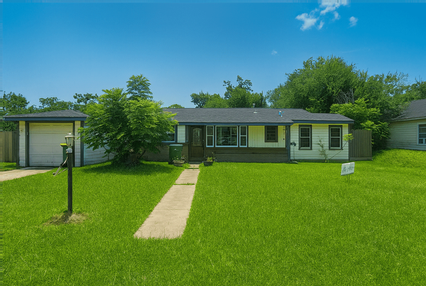 Building Photo - 2905 Fannin St