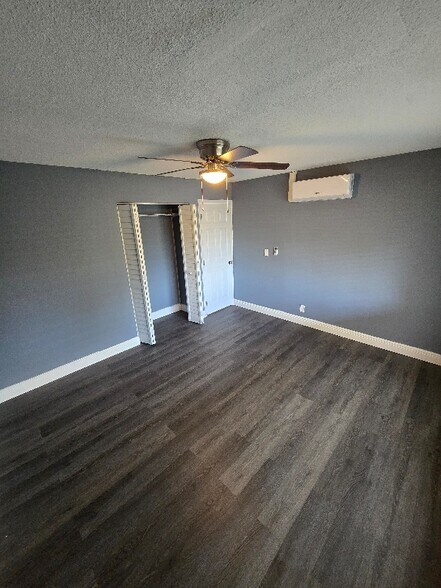 Building Photo - 5802 NW 12th St