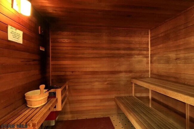 Sauna - 200 Jefferson Ave