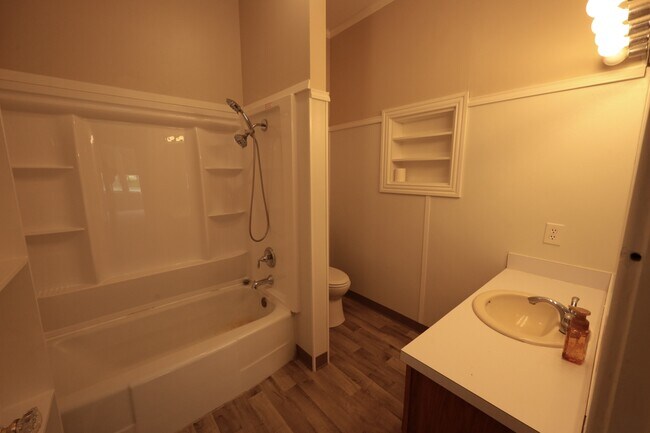 Building Photo - 2389 CR 158