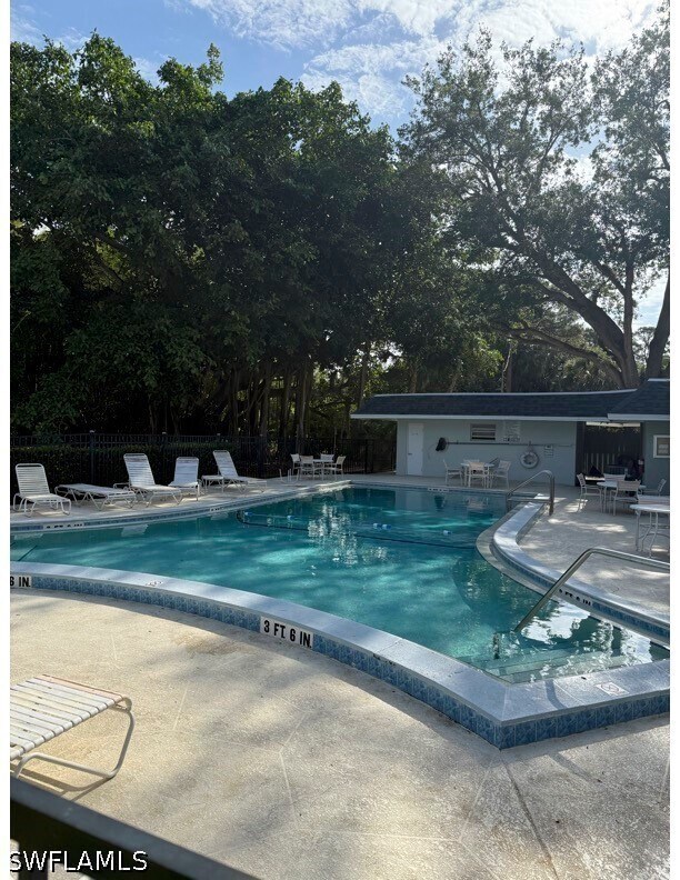 Building Photo - 27249 Pullen Ave