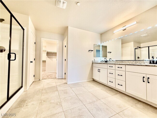 Building Photo - 4483 Stardust Moon Ave