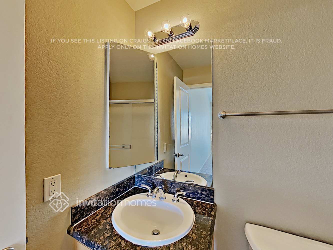 Building Photo - 7801 N 44th Dr