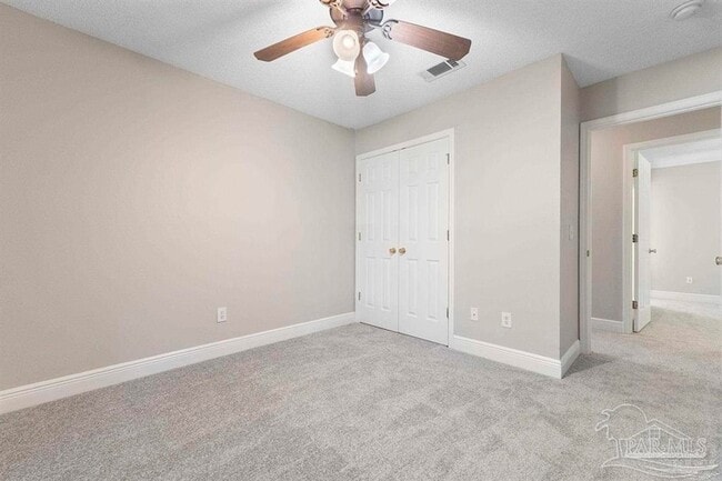Building Photo - 6184 Green Acres Dr