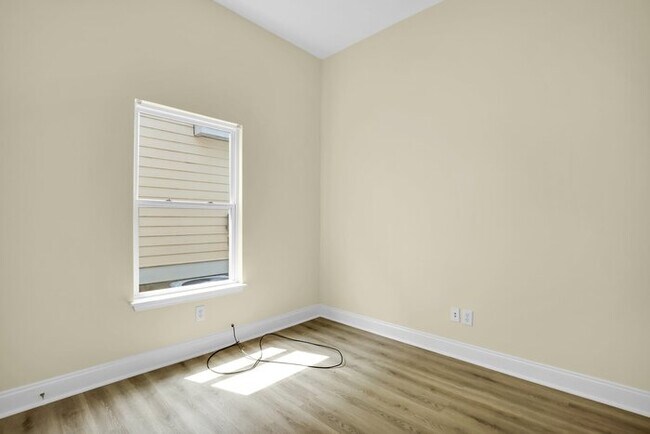 Building Photo - 3 Bedroom 3 Bathroom in Hinesville