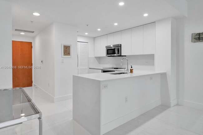 Building Photo - 244 Biscayne Blvd