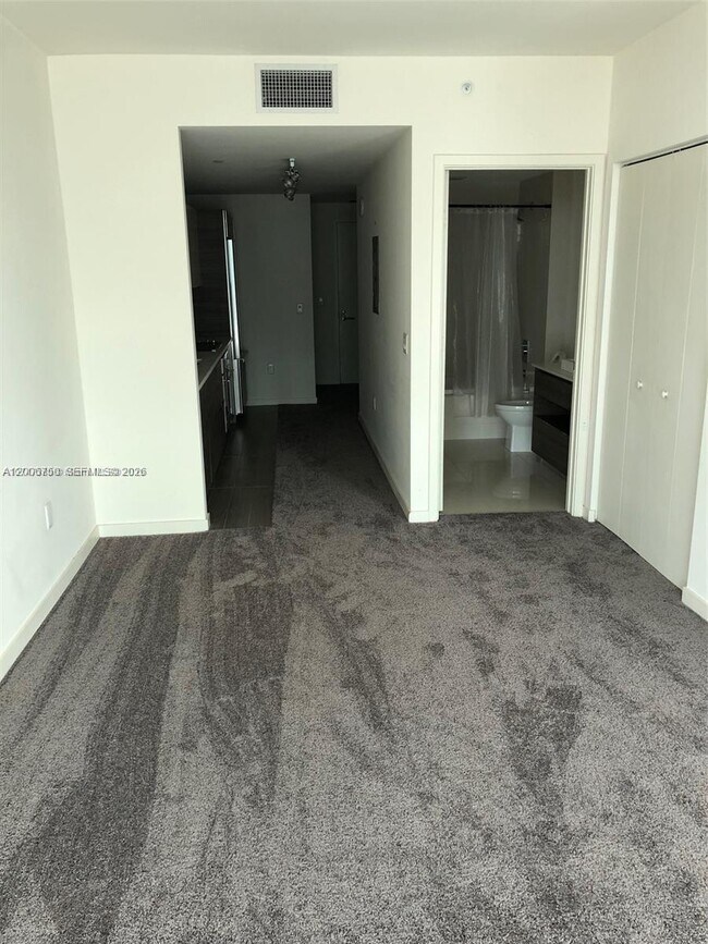 Building Photo - 1100 S Miami Ave