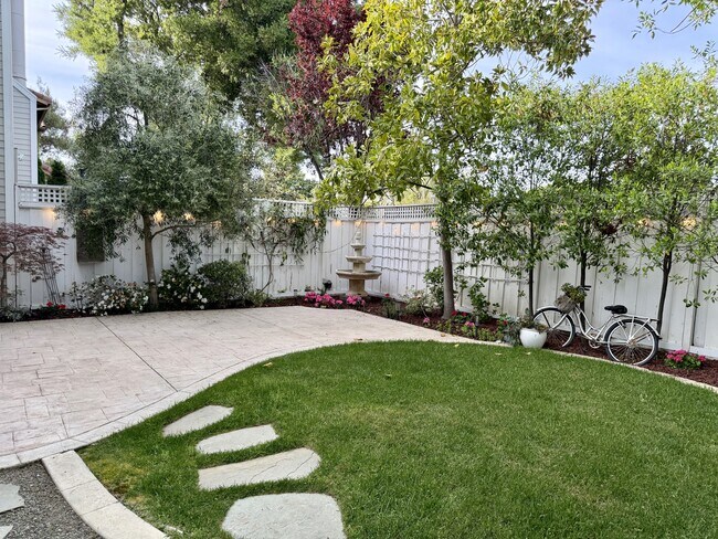 Building Photo - 16979 Roberts Rd