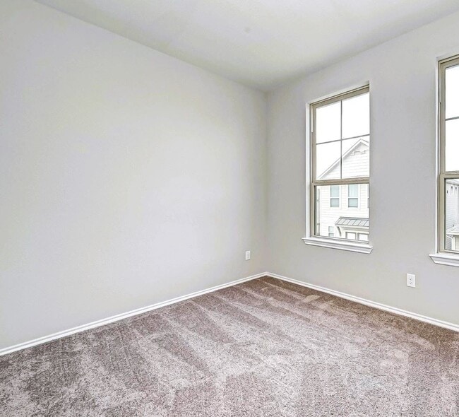 Building Photo - 3115 Roseland Terrace Ln