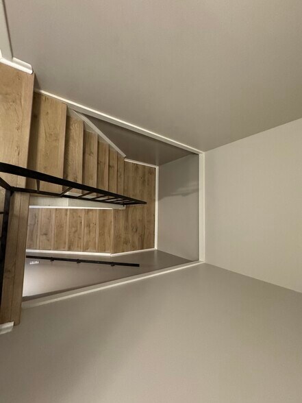 Building Photo - 7360 Trailside Dr