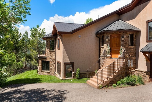 Building Photo - 121 Ridge Rd