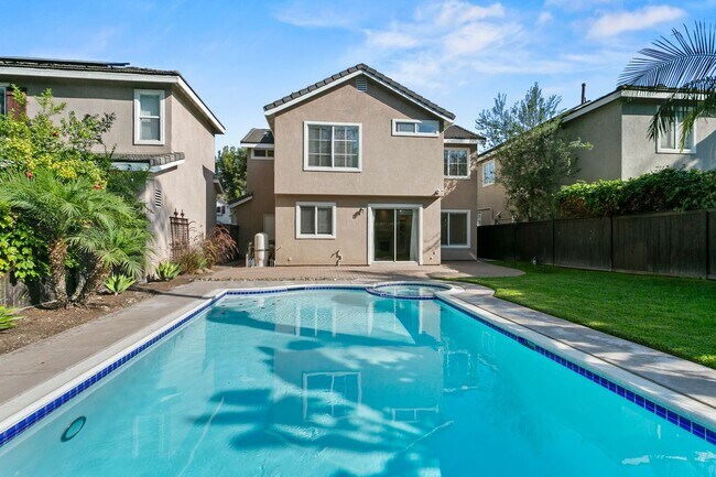 Building Photo - Stunning Aliso Viejo Pool Home 4 Bedroom