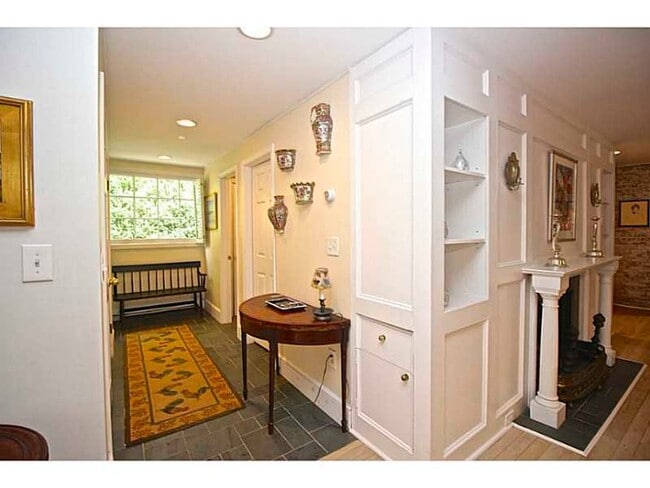 Building Photo - 434 Bellevue Ave