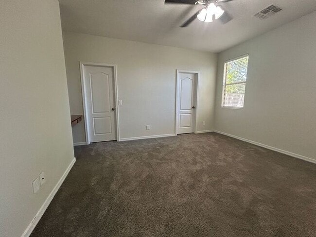 Building Photo - 4425 E Los Altos Dr