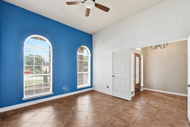 Building Photo - 21011 Narrow Gate Dr