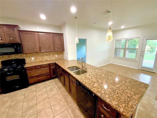 Building Photo - 829 Golden Bear Ln