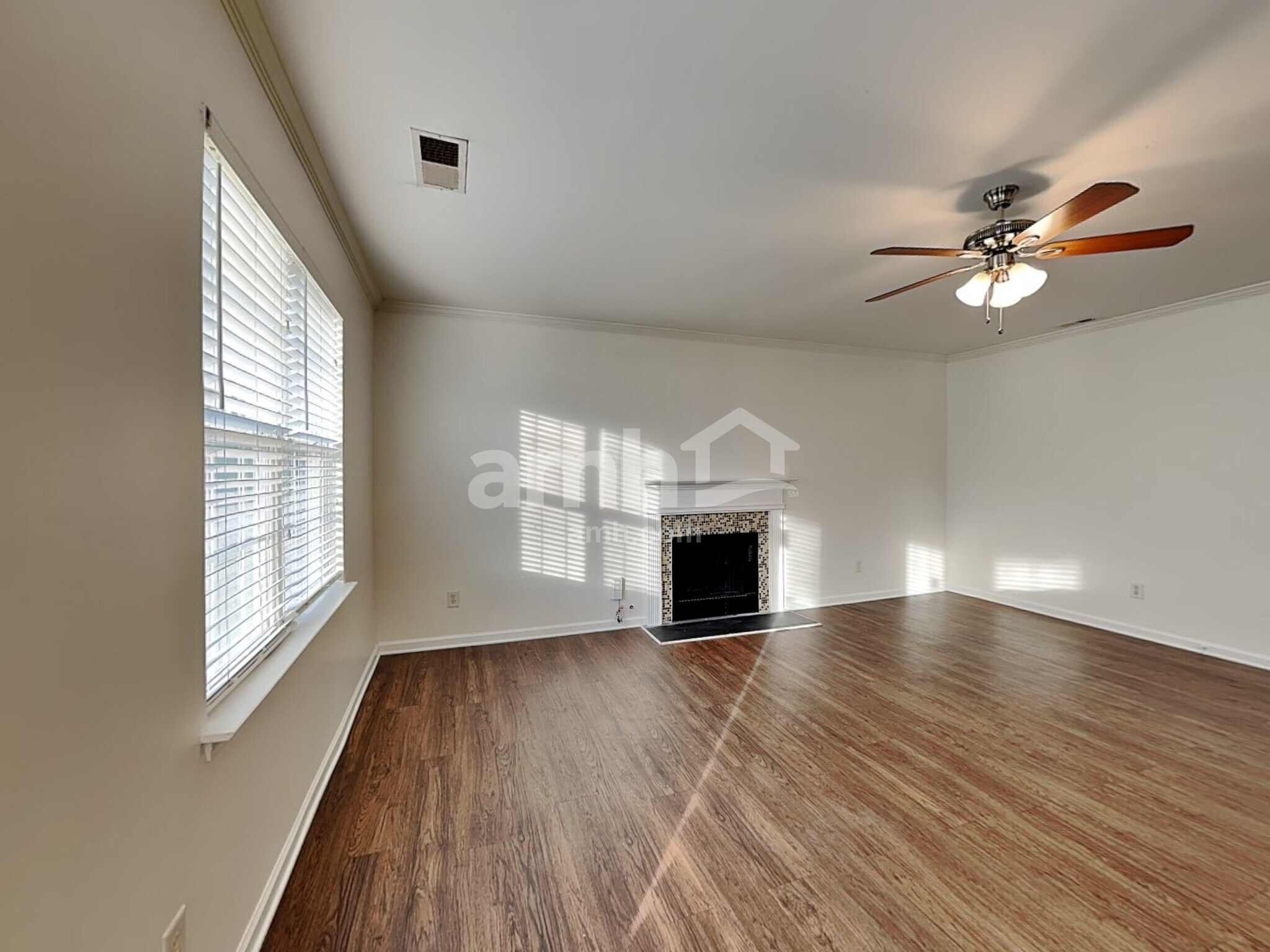 Building Photo - 7225 Hidden Creek Dr