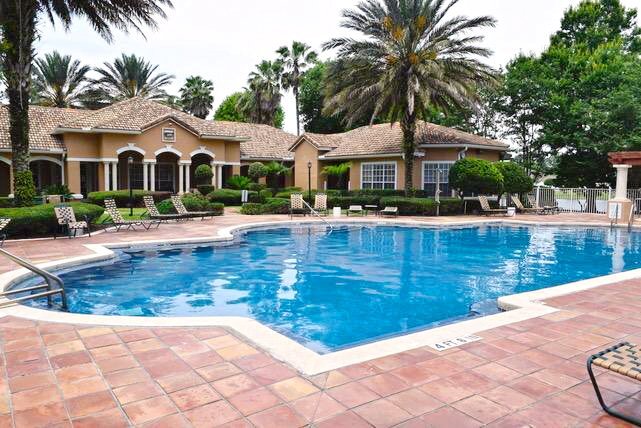 Building Photo - Updated 2BR/1BA Florida Club Condo! Available Soon!
