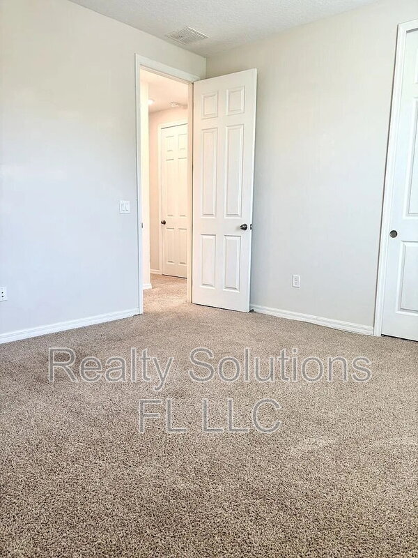 Building Photo - 9017 Flamingo Ky Way