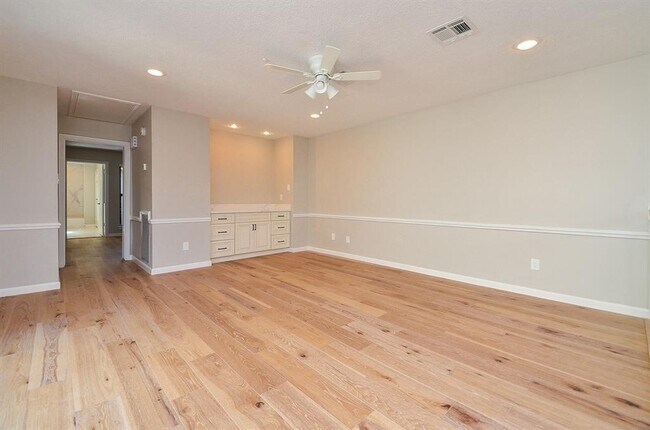 Building Photo - 15735 Tanya Cir