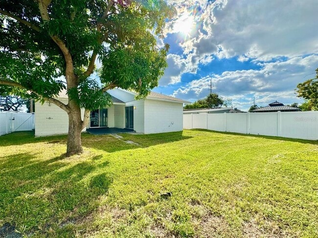 Building Photo - 4019 W Nassau St