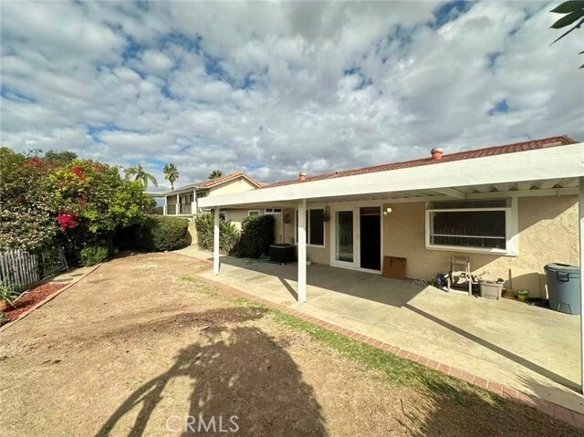 Building Photo - 877 Golden Prados Dr