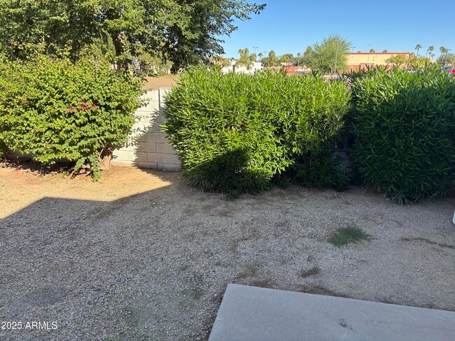 Building Photo - 1444 N Recker Rd