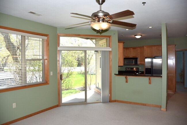 Building Photo - 13360 Fond du Lac Ave