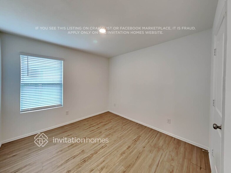 Building Photo - 22263 Stoney Ravine Dr