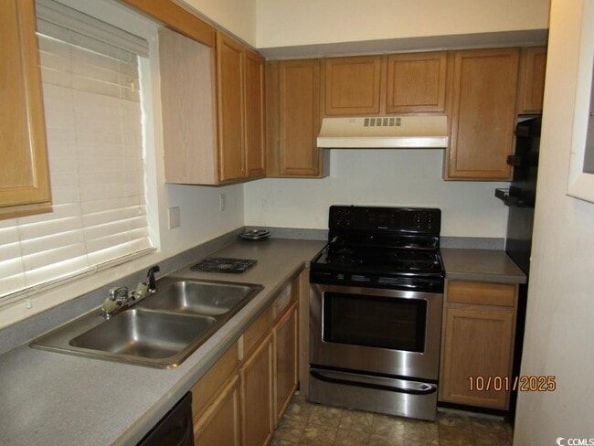 Building Photo - 938 Villa Dr