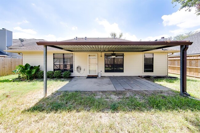 Building Photo - 6103 France Ln