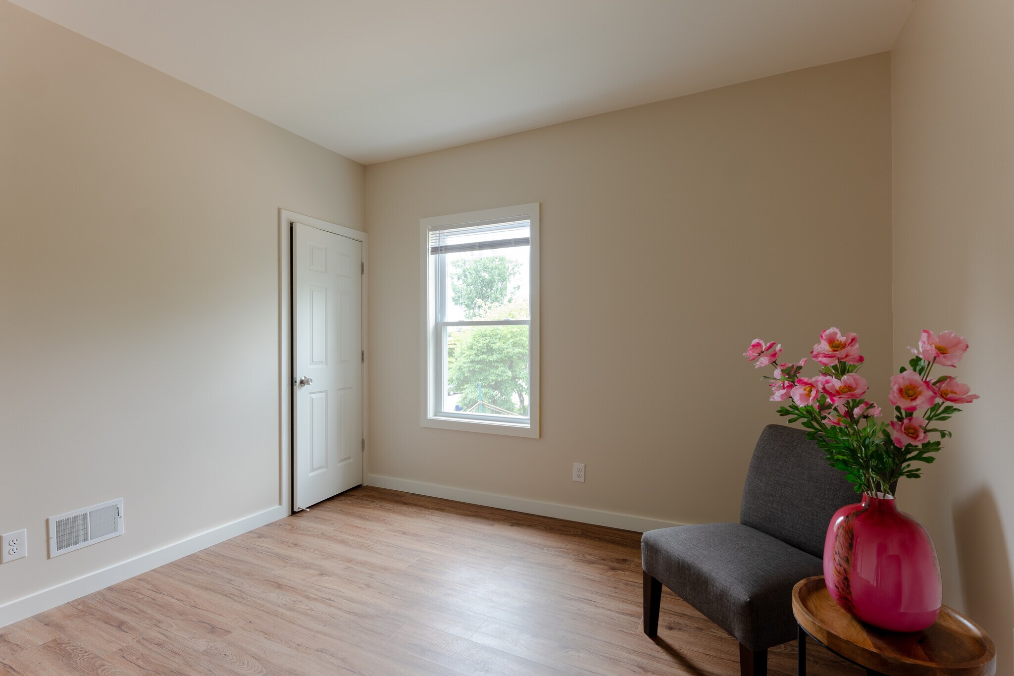 Building Photo - 718 Hazelwood St