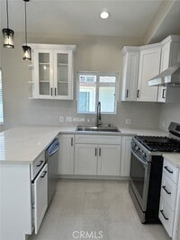 Building Photo - 14011 Woodlawn Ave