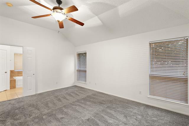 Building Photo - 280 Beech Dr