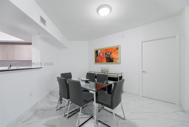Building Photo - 16699 Collins Ave