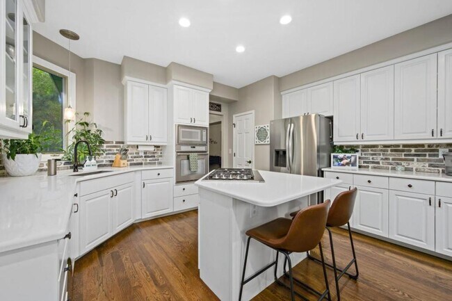 Building Photo - 2625 Jewelstone Ct